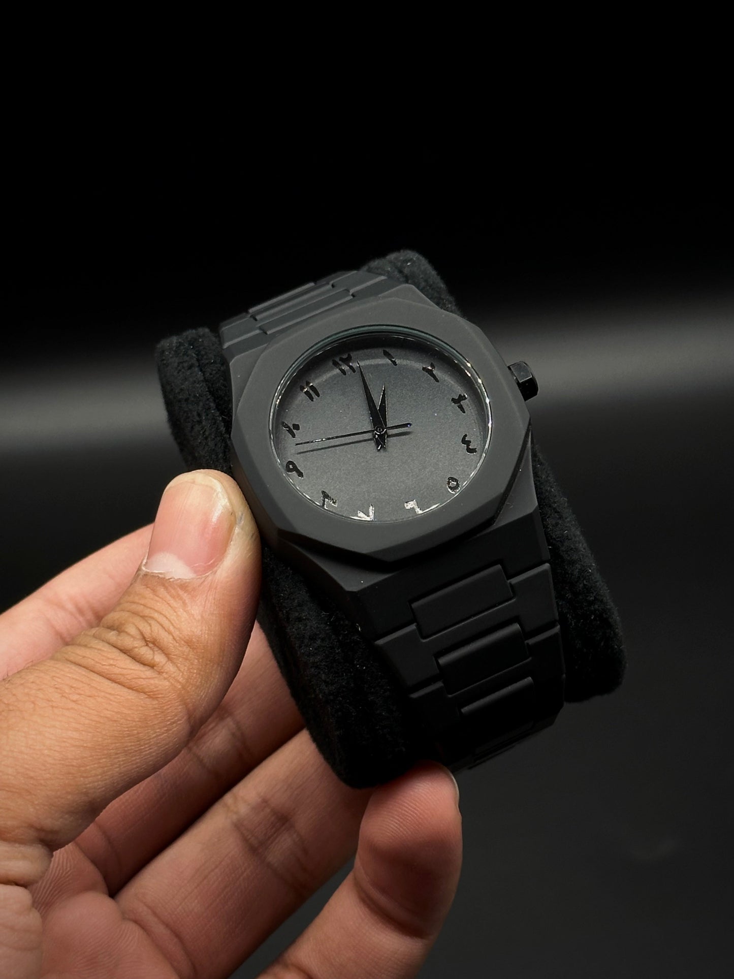 Full BLACK AURA Quartz Watch – Lightweight Design And Premium Quality